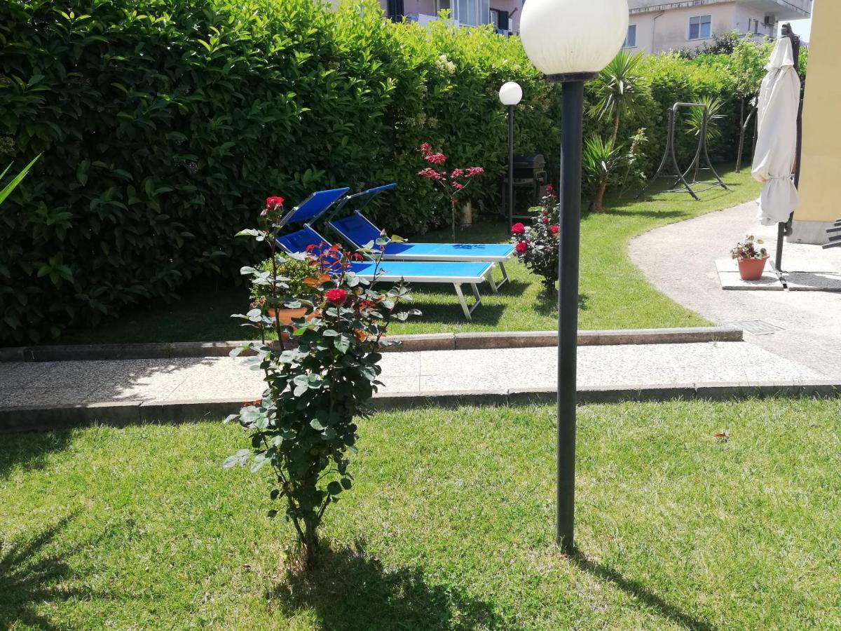 B&B Villa Rosa Sant'Antonio Abate Bagian luar foto