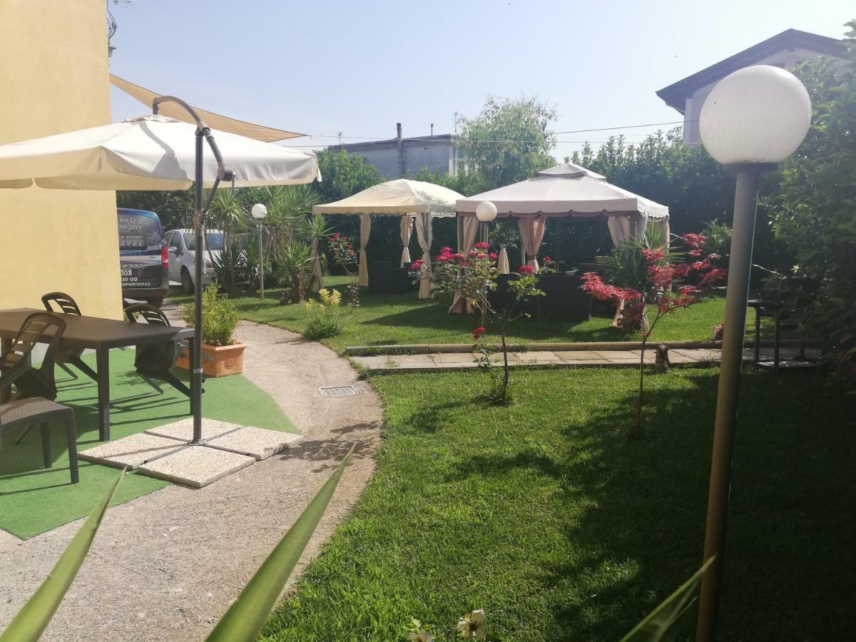 B&B Villa Rosa Sant'Antonio Abate Bagian luar foto